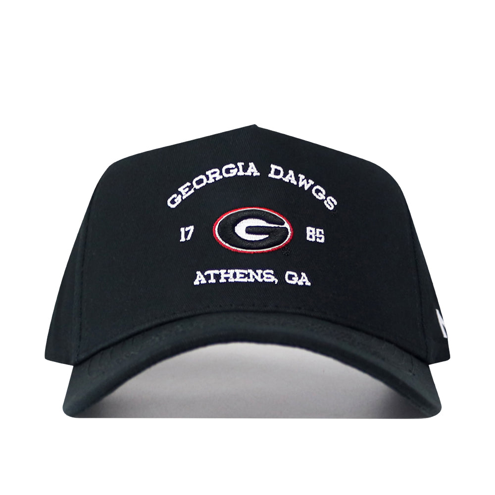 Top off your game day look with the No Rivals Georgia Outlaw Hat - Black, featuring bold embroidery of the Georgia Bulldogs logo, “Georgia Dawgs,” “1785,” and “Athens, GA” in eye-catching white and red. This stylish cap offers a convenient snapback adjustment for a comfortable, customizable fit—perfect for every fan.