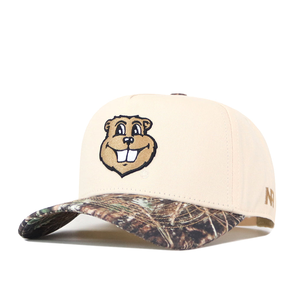The Minnesota Gophers Camo Connector Hat by No Rivals features an officially licensed cartoon beaver face on the front, a beige crown, a camouflage-patterned brim, and a classic snap back closure.